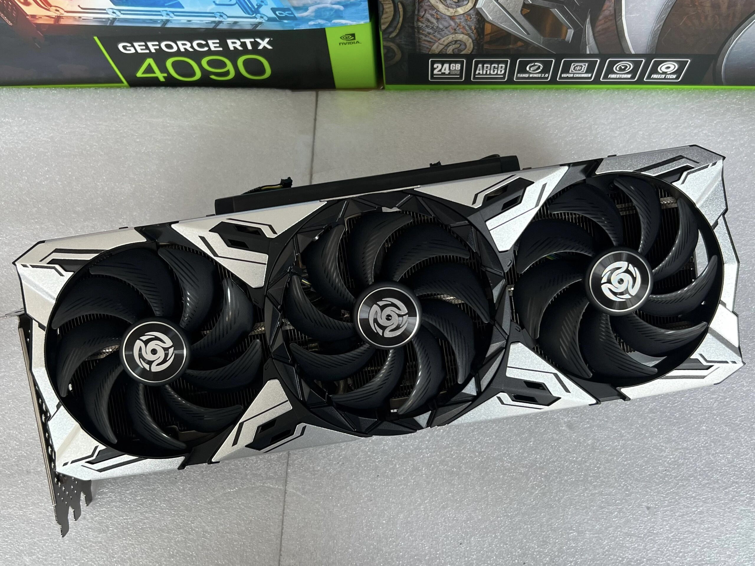 H800和A100在能耗上有什么差异？