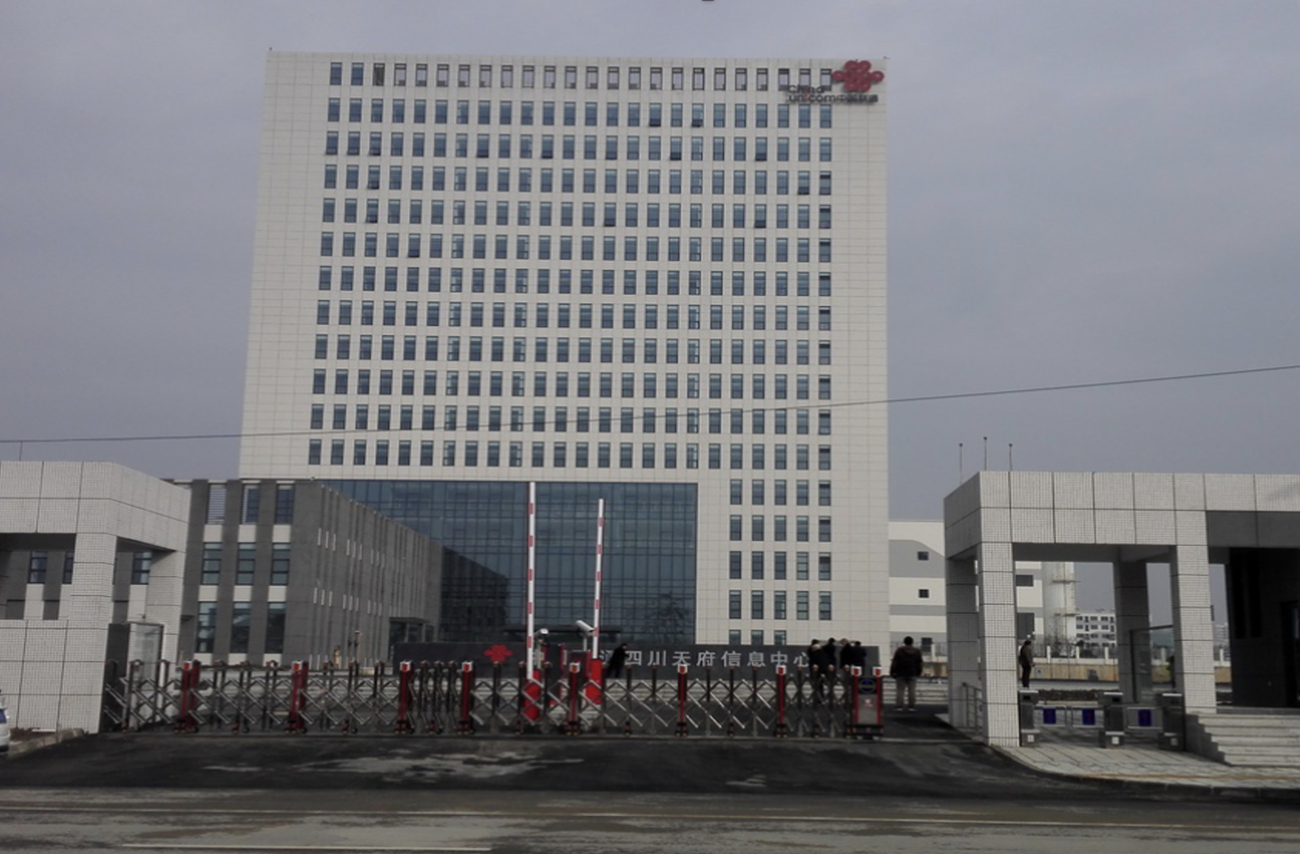 中小公司如何省钱选成都电信机房托管？避坑指南+成本分析