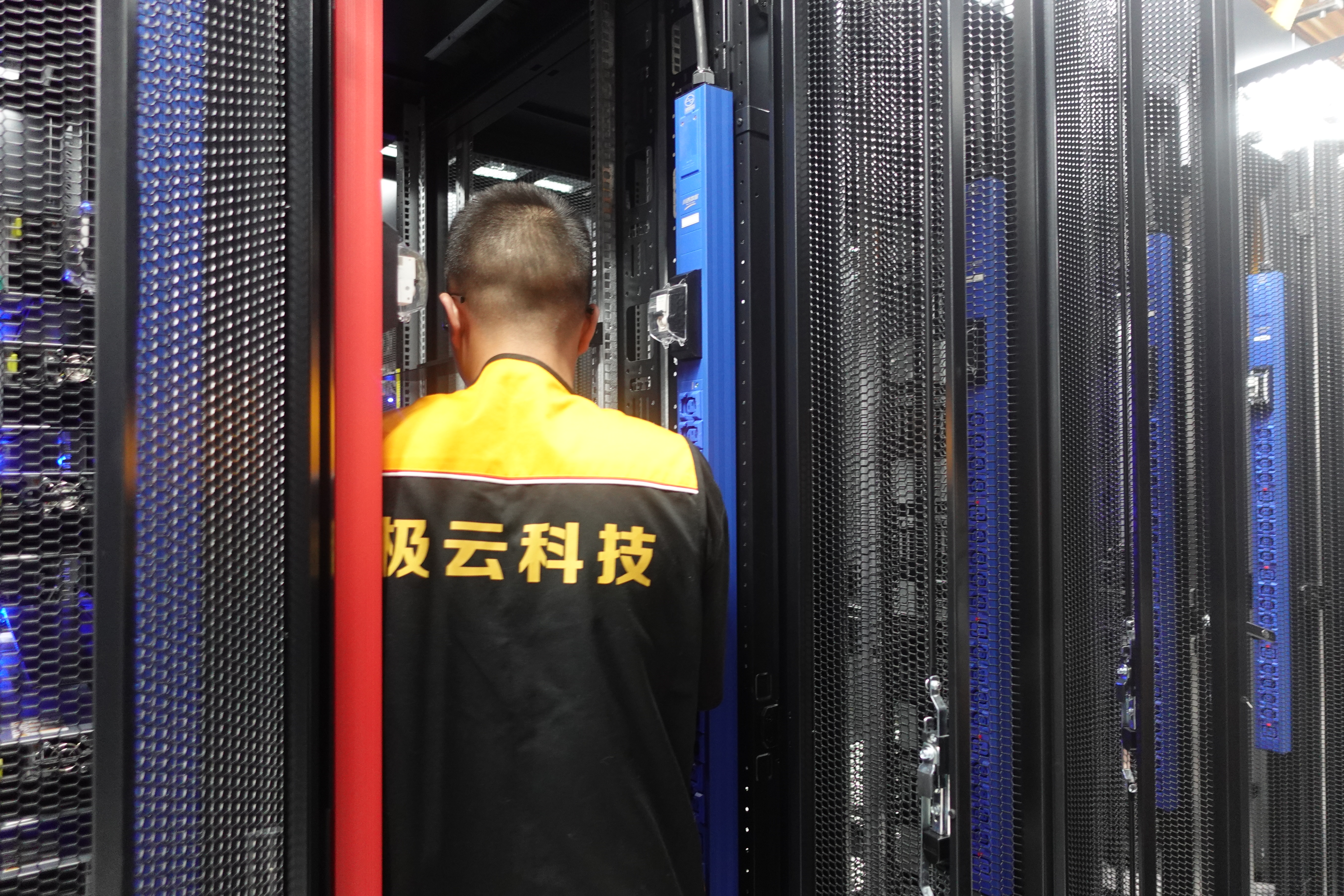 算力容器租赁成都解决方案:弹性扩容,低成本高性能